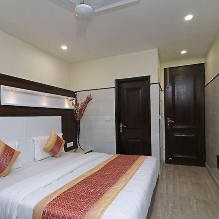 Hotel Usa New Delhi Exterior photo